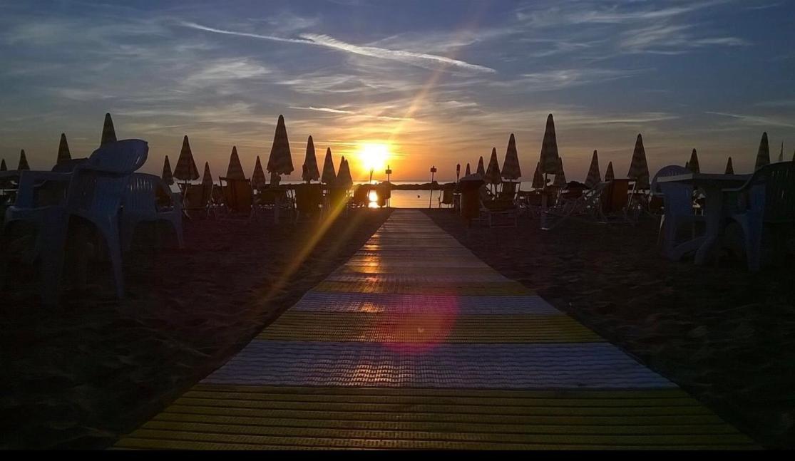 Hotel La Perla Cupra Marittima Dış mekan fotoğraf