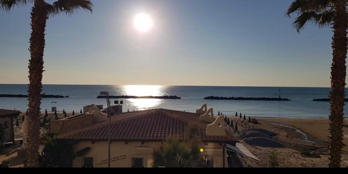 Hotel La Perla Cupra Marittima Dış mekan fotoğraf