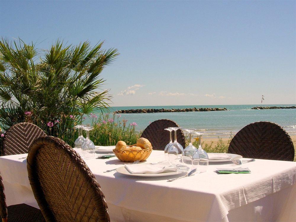 Hotel La Perla Cupra Marittima Dış mekan fotoğraf